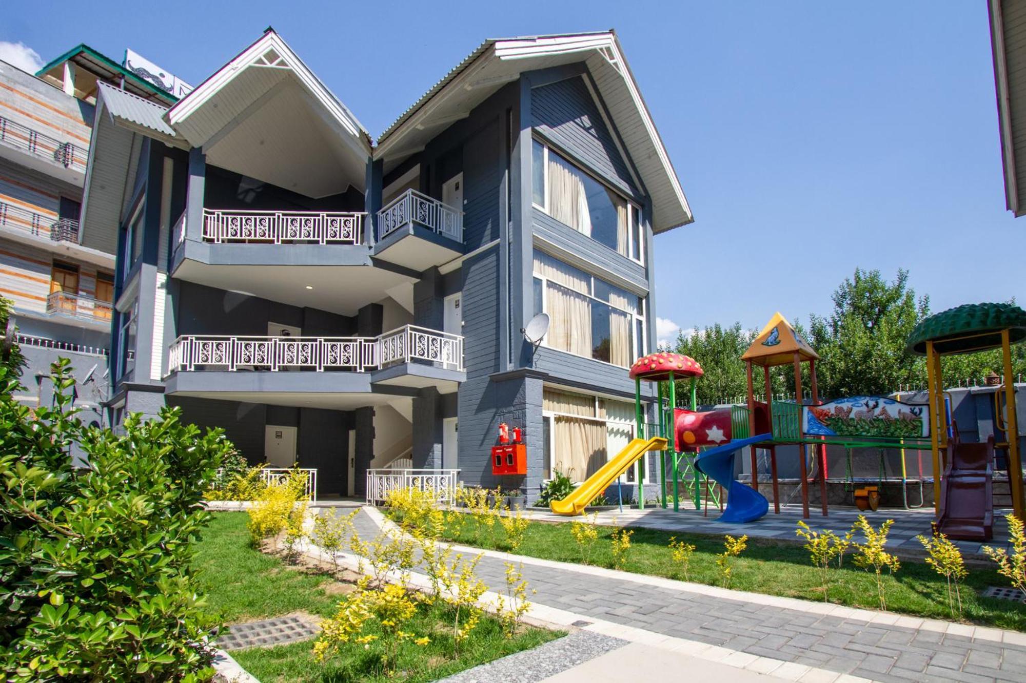The Highland Park Hotel Manali  Exterior photo