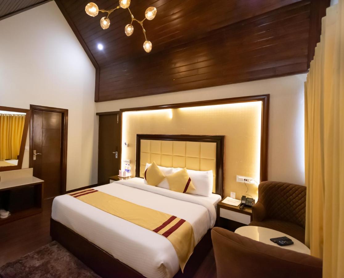 The Highland Park Hotel Manali  Exterior photo